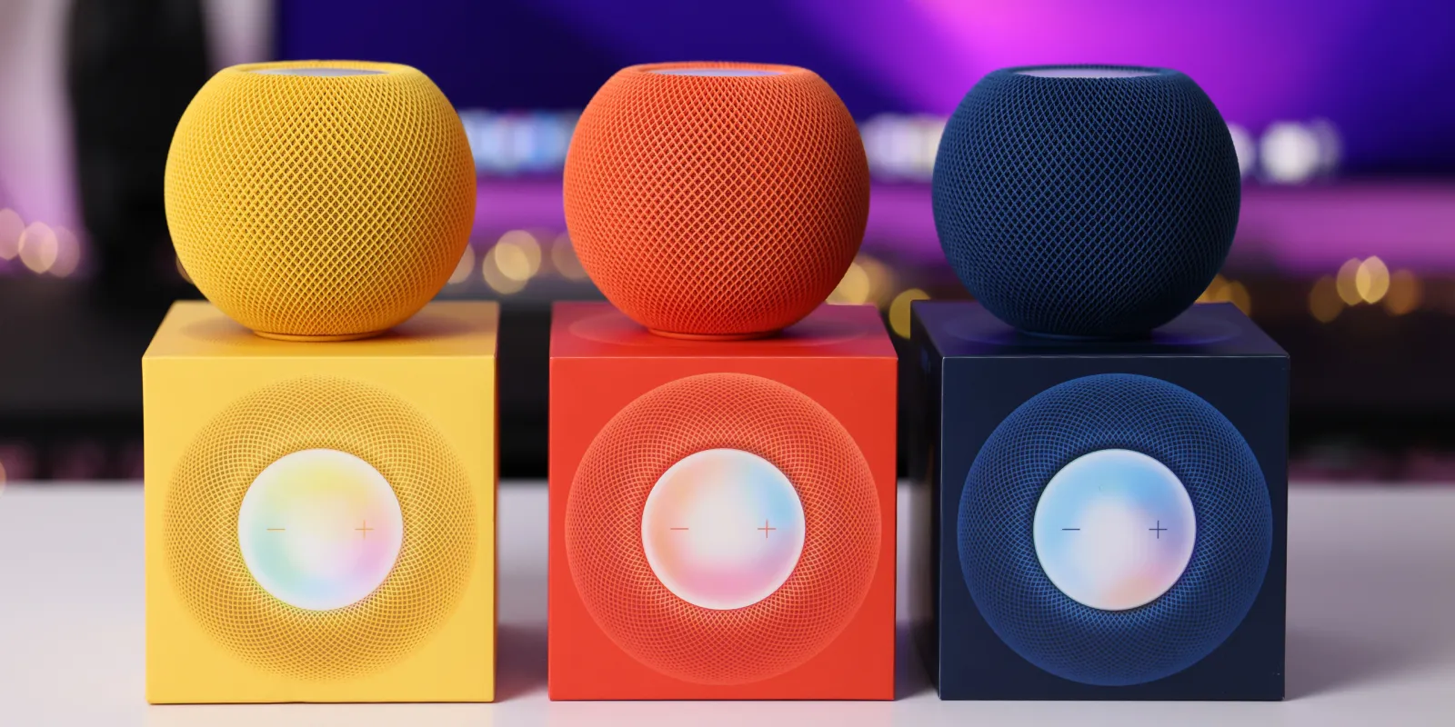 Apple Launches HomePod Mini in New Midnight Color